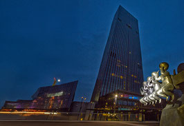Hochhäuser, Abend – Nacht
