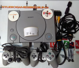 Playstation 1 SCPH- 7502 kleur grijs controller+2 console alle games van over de hele wereld   Japan versie europeaan versie Amerikaanse versie   productienummer 135 tweedehands