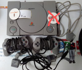 Playstation 1 SCPH- 7502 kleur grijs controller+2 console  europeaan versie games productienummer 138  tweedehands
