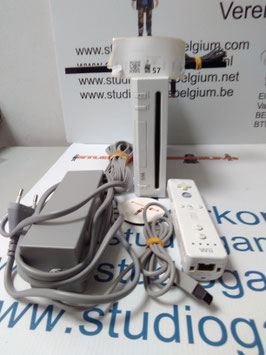 tweedehands  consoles  nintendo Wii zwart  productienummer 57