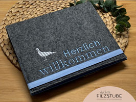 Gästemappe Anker Infomappe Ferienwohnung Ferienhaus Appartement Musterbild Filz dunkelgrau, Möwe silbergrau "Herzlich willkommen" hellblau Gummi hellblau