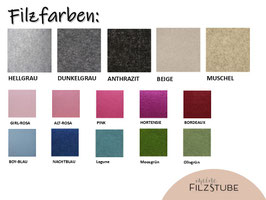 Mutterpasshülle Filz Blumenkranz Motiv erstes Foto: Filz beige I Blumenkranz Tanne I Oliv I Blüten Rosé/Pink I "Mutterpass"weiß I Schriftart Allura I Gummikordel creme I Perlen: Natur/weiß/Natur
