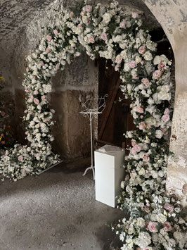 Rundbogen Rosa/Weiß/Grün