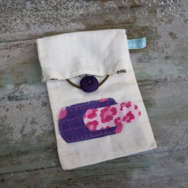 Pochette à pansements appliqué rose, violet et pointillés