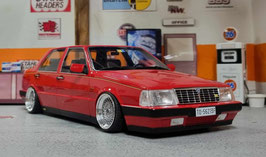 1/18 Lancia Thema 8.32 Ferrari "Rosso Ferrari" Umbau Tuning