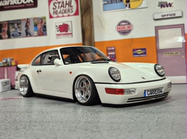 1/18 Porsche 911 (964) Carrera 4 Lightweight Umbau Tuning