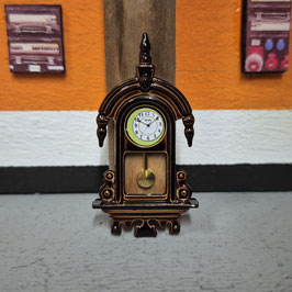 1/18 Vintage Wanduhr gross