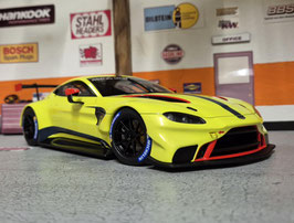 1/18 Aston Martin Vantage GTE LeMans Pro 2018 Presentation AUTOart