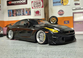 1/18 Nissan GT-R R35 Takuma Edition Midnight purple Umbau Tuning