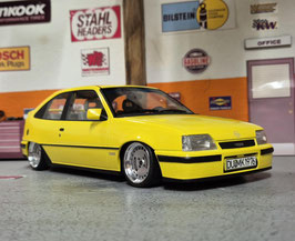 1/18 Opel Kadett E GSI 1987 Tuning