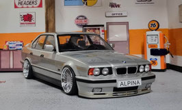 1/18 BMW Alpina B10 E34 4.6 Umbau Tuning