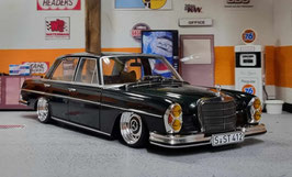 1/18 Mercedes Benz 280 SE metallic grün 1968 Umbau Tuning