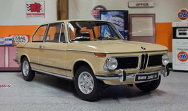 1/18 BMW 2002 tii 1972 hellbeige Kyosho