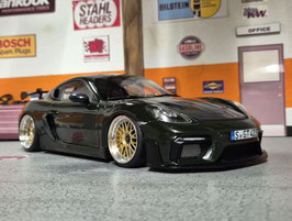 1/18 Porsche Cayman GT4 RS Weissach Brewster Green Umbau Tuning
