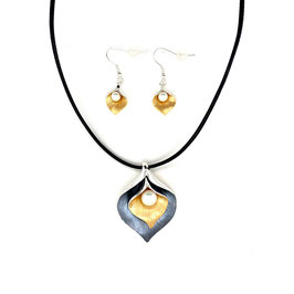 Schmuck-Set. Tricolor. Perle m. Ohrhänger.