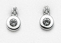 Ohrstecker. Rhodiniert. Swarovski-Kristalle.