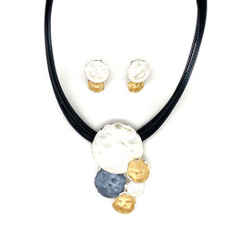 Schmuck-Set. 2-tlg. Tricolor. 4 Lederbänder.