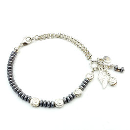 Damen Armband hellgrau Hämatitwürfel matt Silberketten, Silberplern und Anhänger in  Silber 925 a-0195