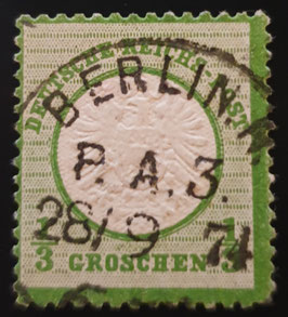 1872 1/3 Groschen großer Brustschild dunkelolivgrün klar und grade gestempelt mit ausgefallener Prägung. MiNr. 17b Präf
