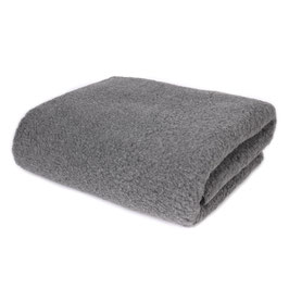 Couvre lit en laine naturelle de mouton gris