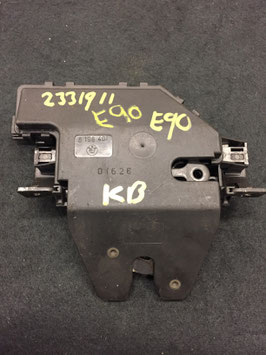 Kofferbak slot BMW E90 oem 8196401