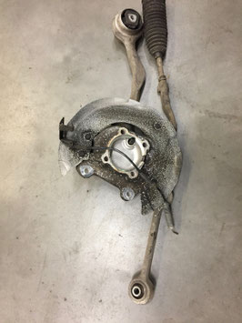 Wielnaaf met draagarmen BMW E87 rechts voor oem 6764444-03