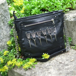 Umhängetasche "Steel"– Rockige Eleganz