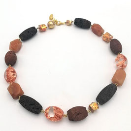 Unikatcollier mit brauner Lava und handgeschliffenen Acrylglaselementen mit Kupfermetalleinschluss