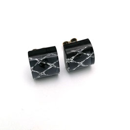 Ohrstecker schwarz mit Textileinschluss silber