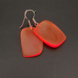 Rechteckige Ohrhänger neon-orange mit Fischerhaken in Sterlingsilber