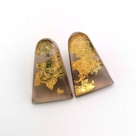 Ohrstecker, trapezförmig taupe mit Goldmetalleinschluss
