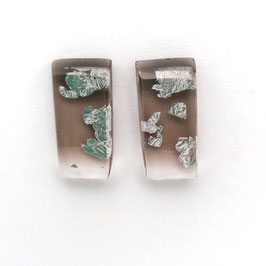 Ohrstecker taupe mit Silbermetalleinschluss