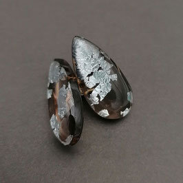 Ohrstecker taupe mit Silbermetalleinschluss