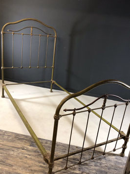 single bed "brass"