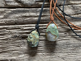 Lederband mit Rhyolith