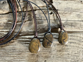 Lederband mit Bronzit