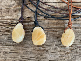 Lederband mit Orangencalcit
