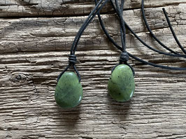 Lederkette mit Nephrit Jade