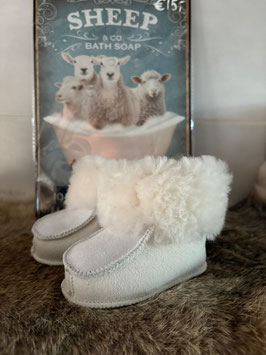 Babyslof lamswol - Babyboots maat 21/22 Queen white