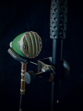 Grab-and-go bullet holder
