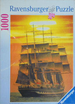 Segelschiff im Abendlicht - 1000 Teile P16