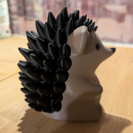 Kleiner Igel sucht ein Zuhause....Designer HUKA