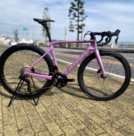 【在庫処分セール】GUSTO（グスト）COBRA EVO SPORT TE（シマノ105 Di2）　Sサイズ　LAVENDER