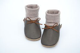 Modell Lena grau/beige