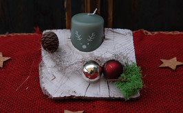 Schönes Adventsgesteck aus Holz für Teelichter