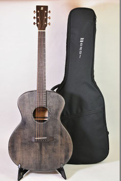 NAGI GUITARS kuro