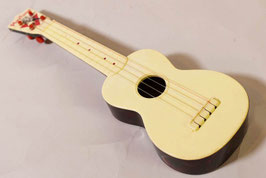 9-3 PLAYTUNE UKULELE JUNIOR