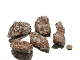 Granat in Matrix - Wollastonit Rohsteine - 1 kg Art.Nr.: 11773