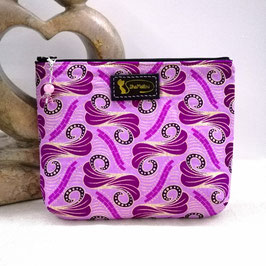 Trousse en wax rose fushia parme paillettes dorées et logo sur pièce de cuir
