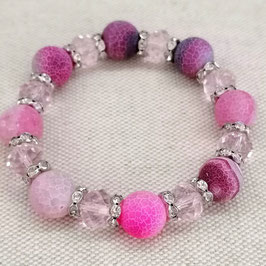 Bracelet agate rose givrée et perles en verre et strass